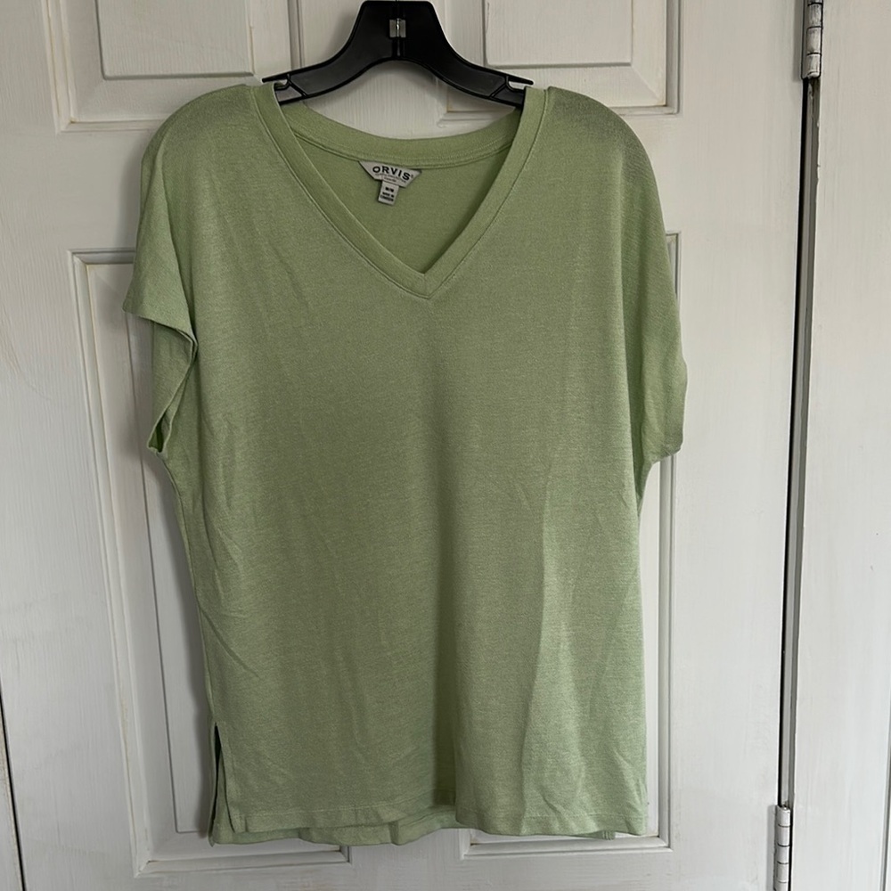 Orvis light green Vneck size medium